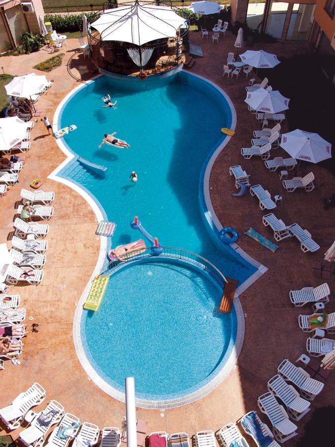 Guest Apartments Co Morenia Слънчев бряг Екстериор снимка