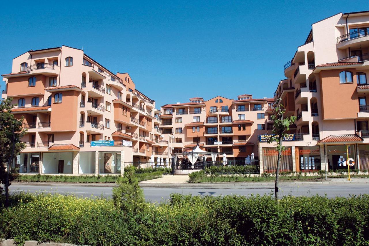 Guest Apartments Co Morenia Слънчев бряг Екстериор снимка
