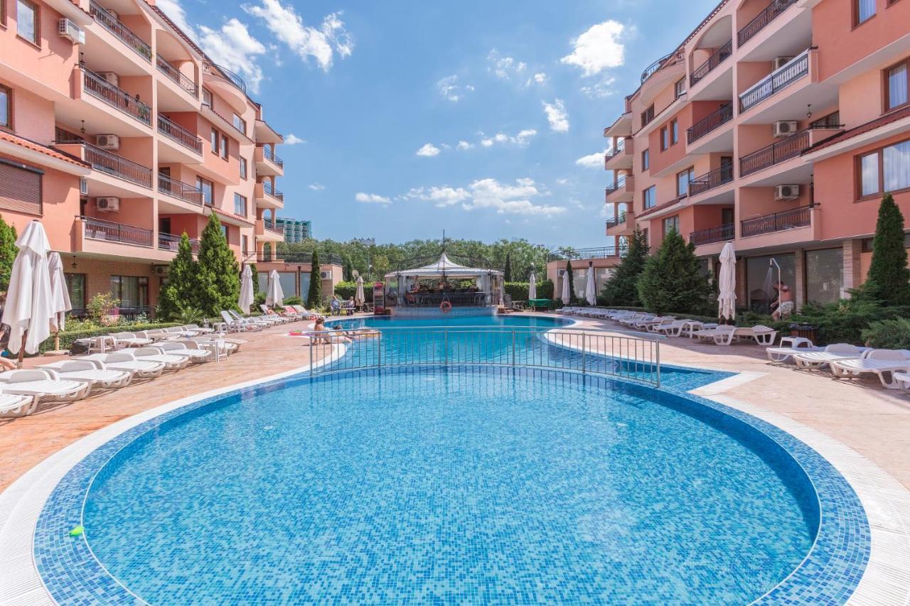Guest Apartments Co Morenia Слънчев бряг Екстериор снимка
